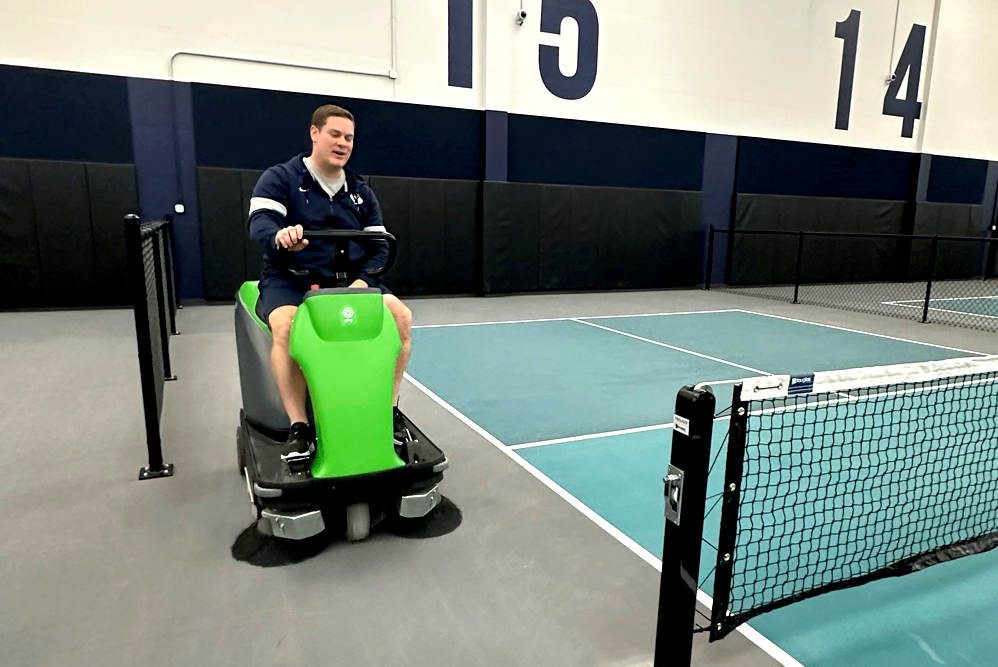 pickleball court cleaning